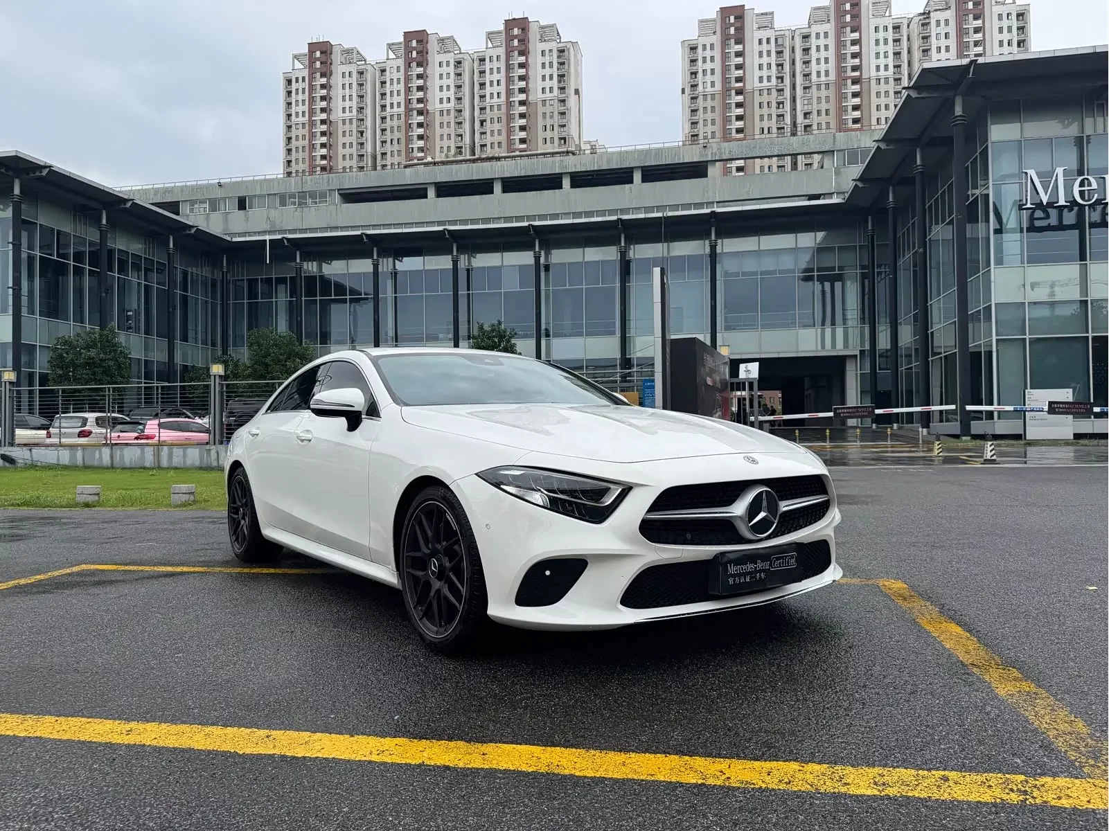 Mercedes-Benz CLS