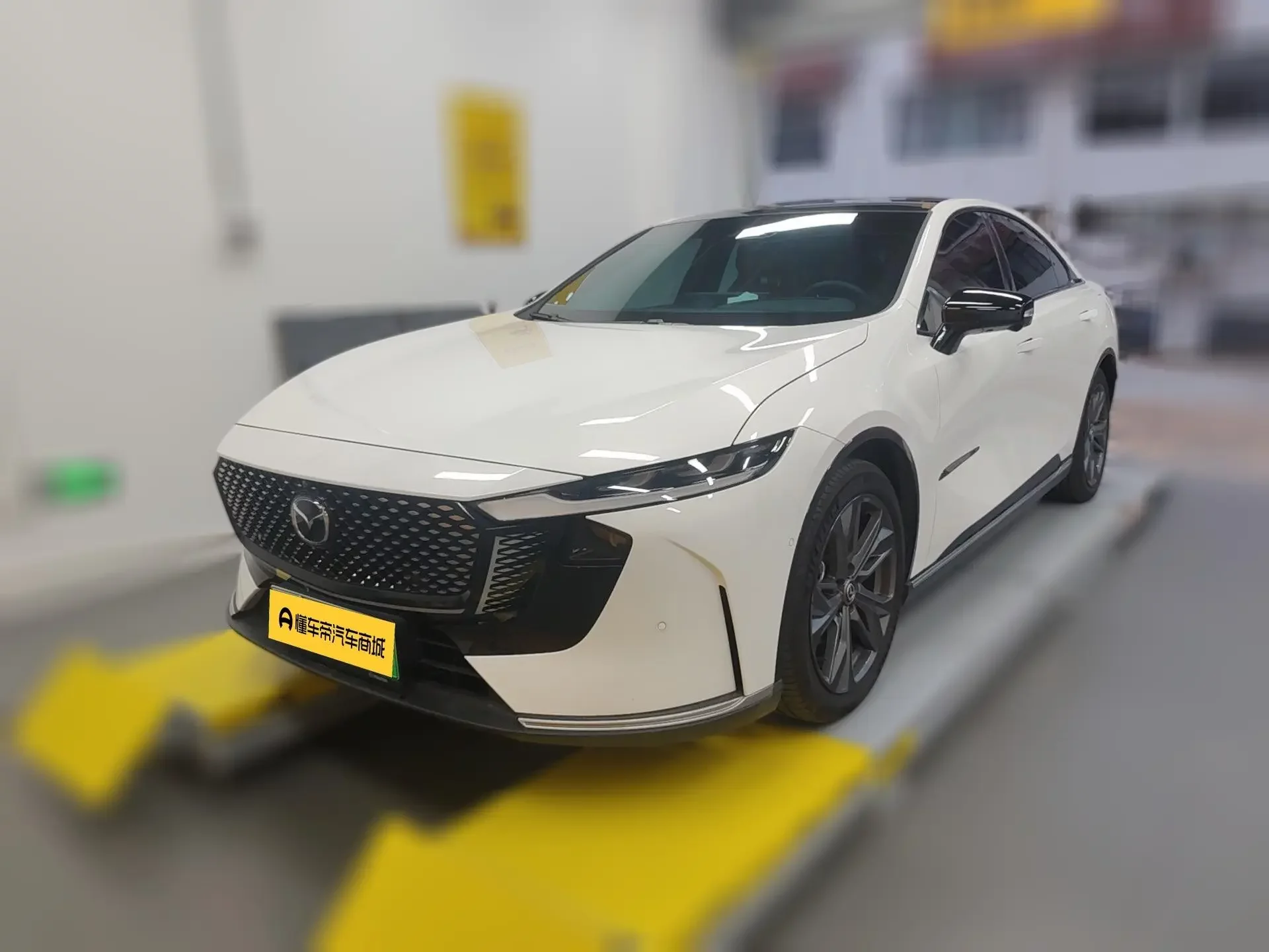 Mazda EZ-6