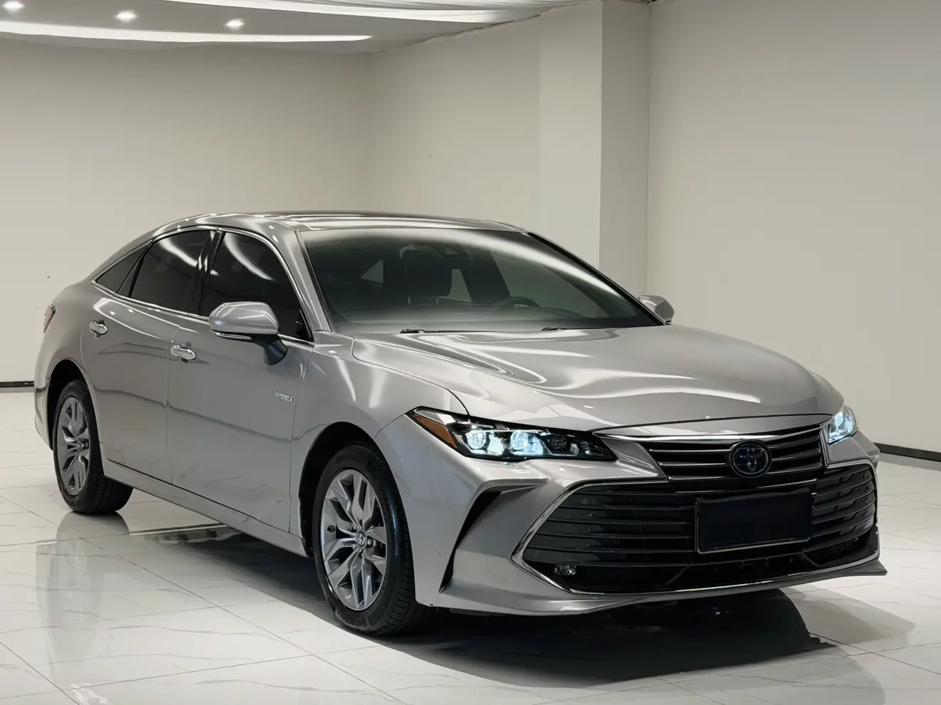 Toyota Avalon (asian dragon)