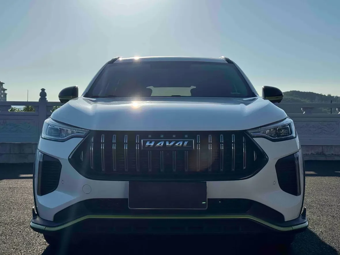 Haval Harvard Red Rabbit