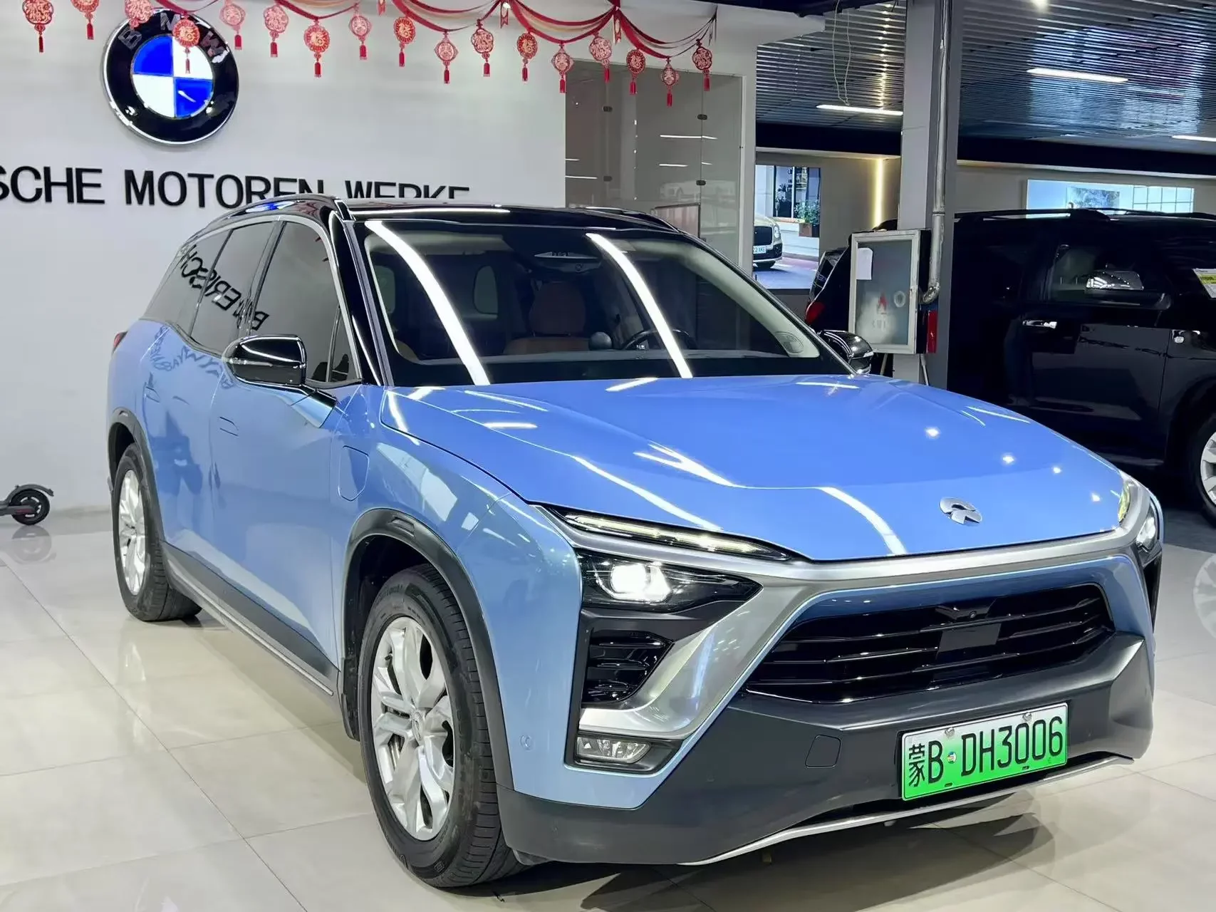 NIO ES8