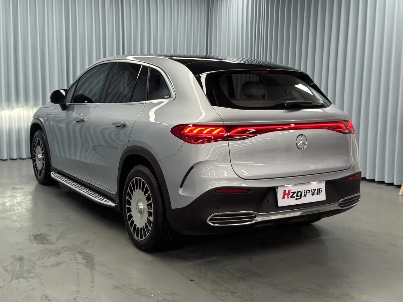 Mercedes-Benz EQE SUV