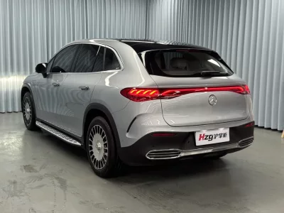 Mercedes-Benz EQE SUV