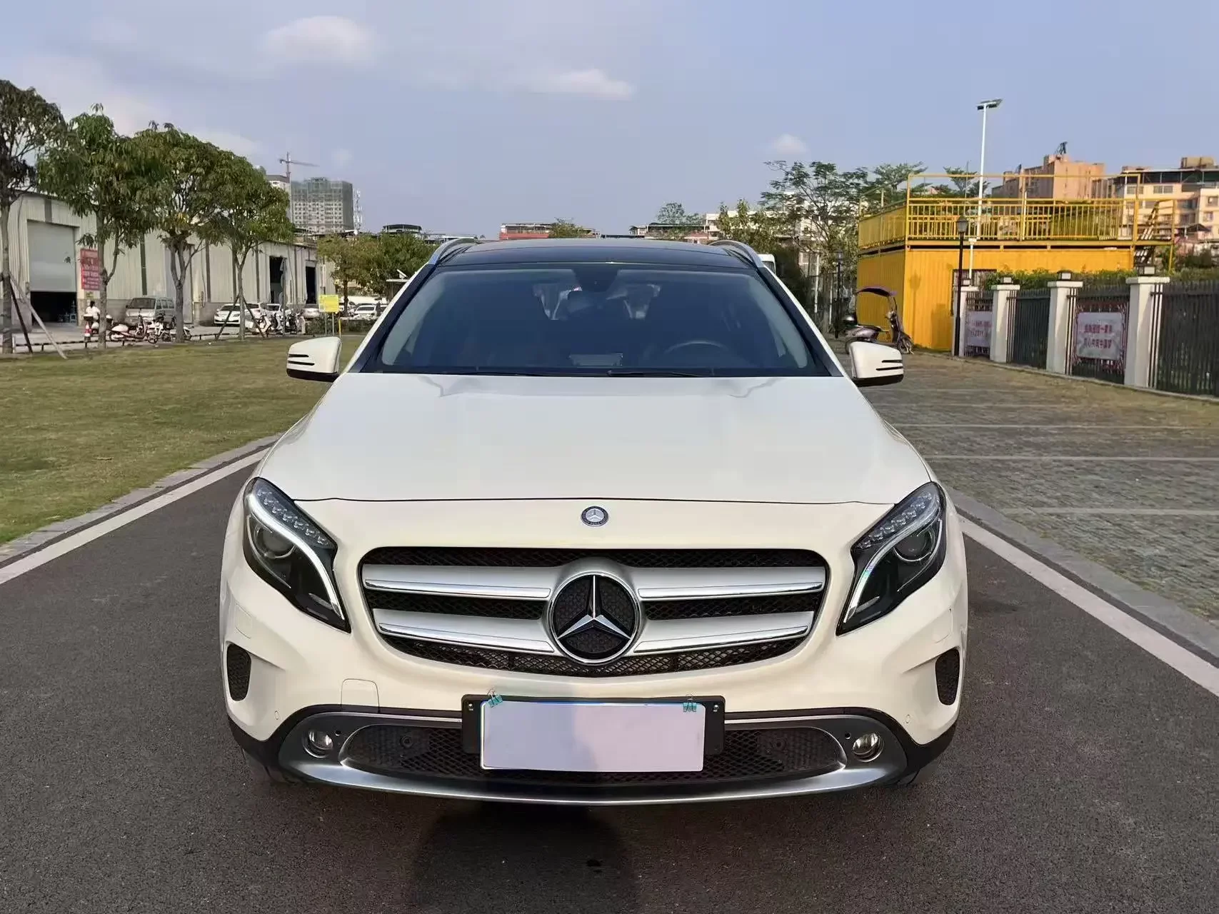 Mercedes-Benz GLA