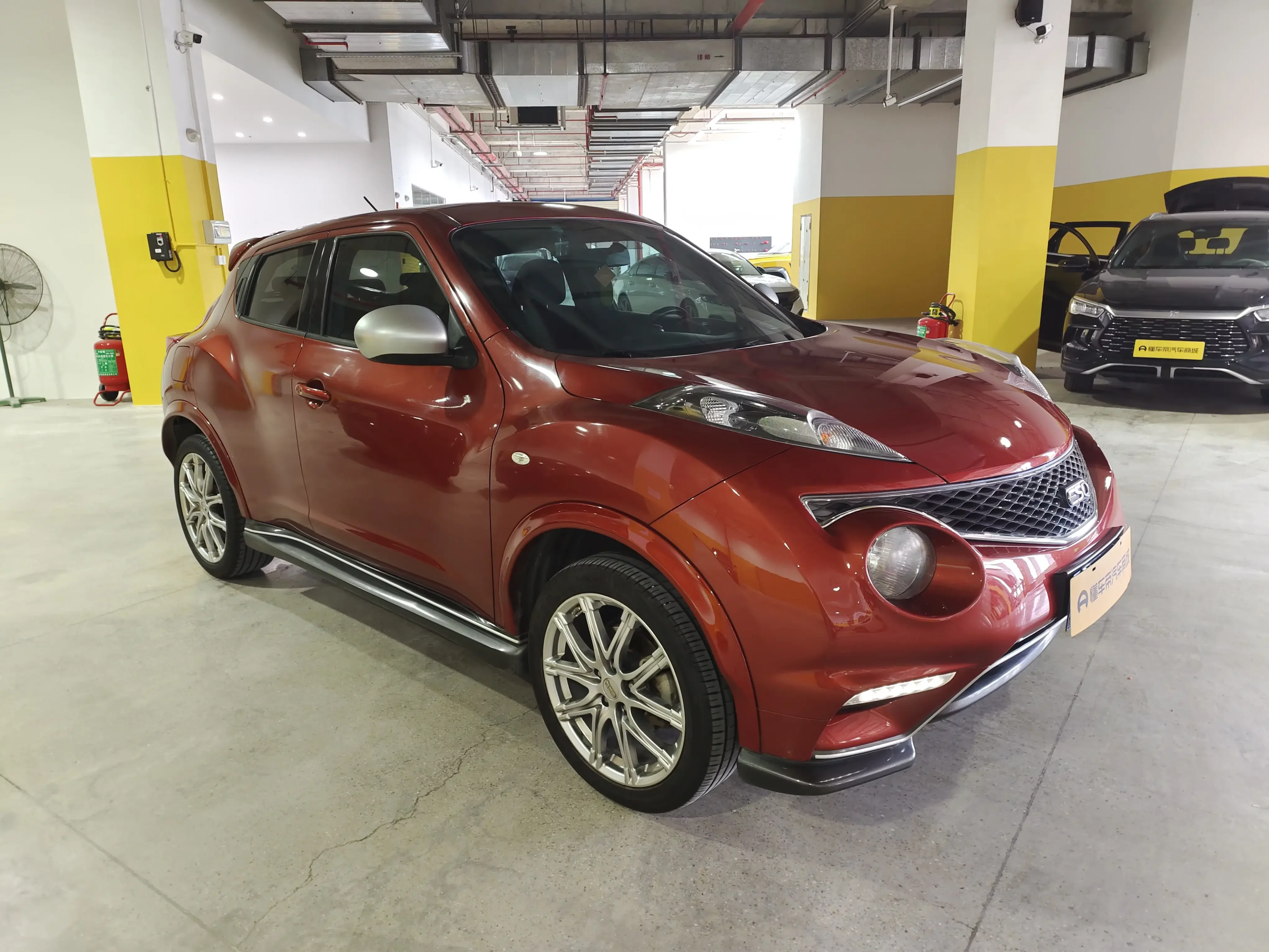 Infiniti ESQ