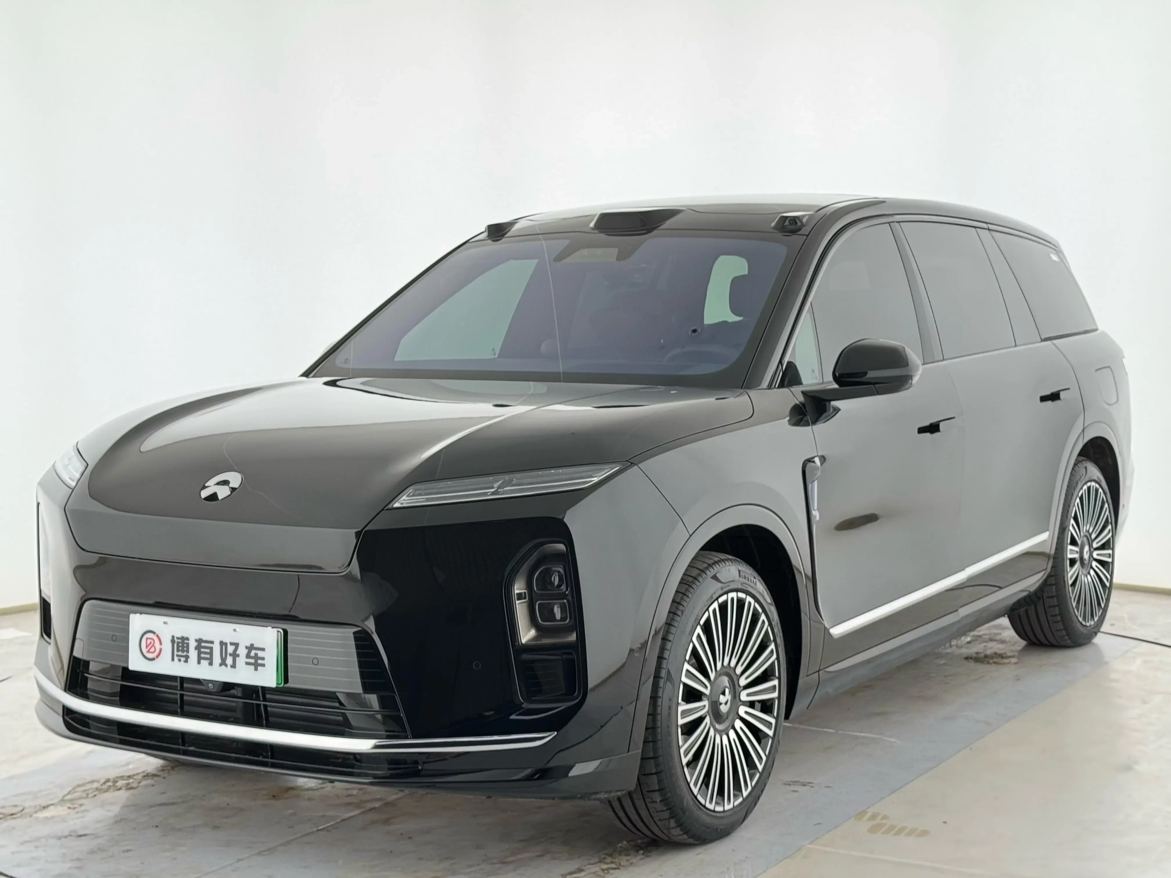 NIO ES8