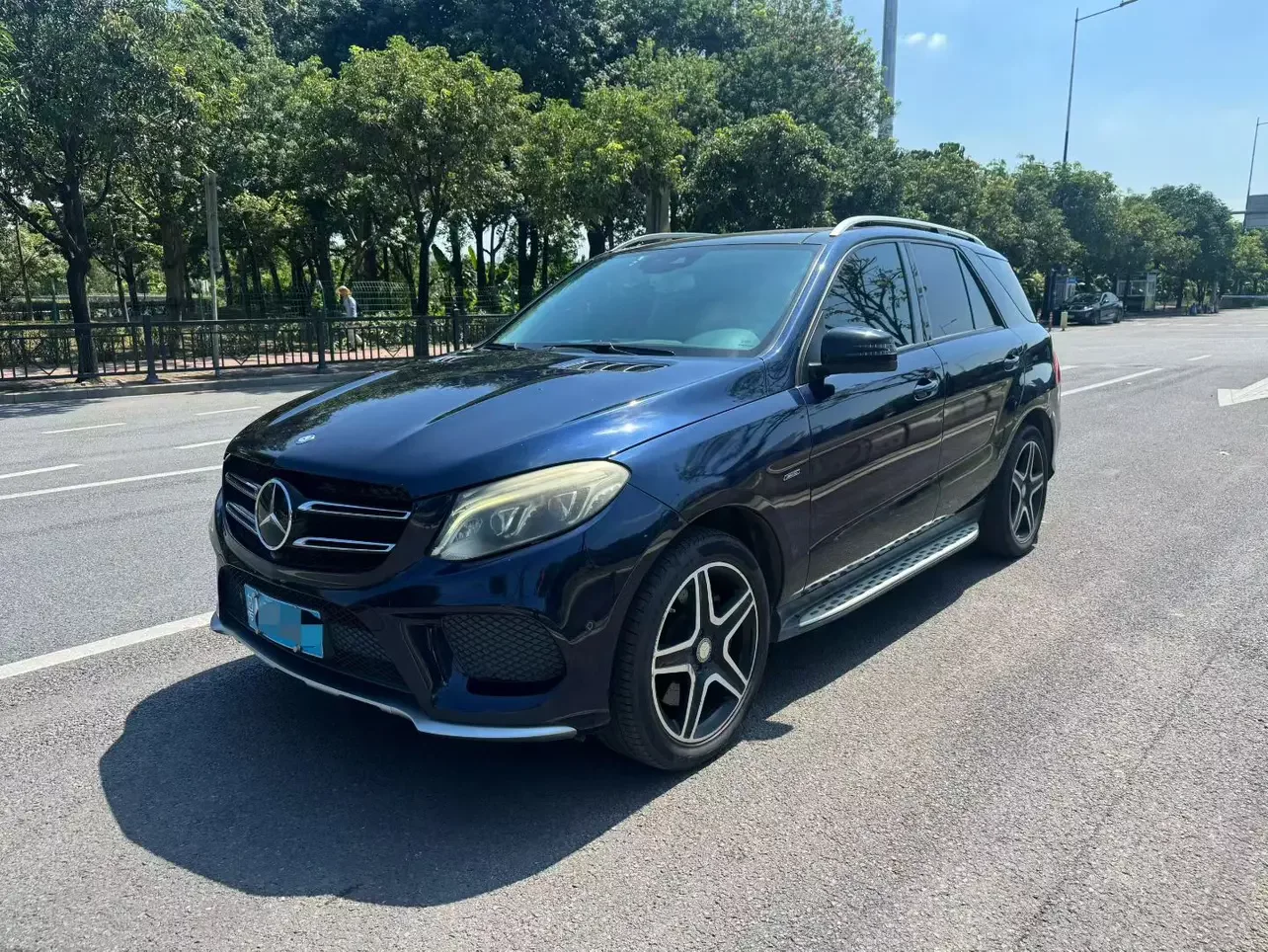 Mercedes-Benz GLE (Imported)