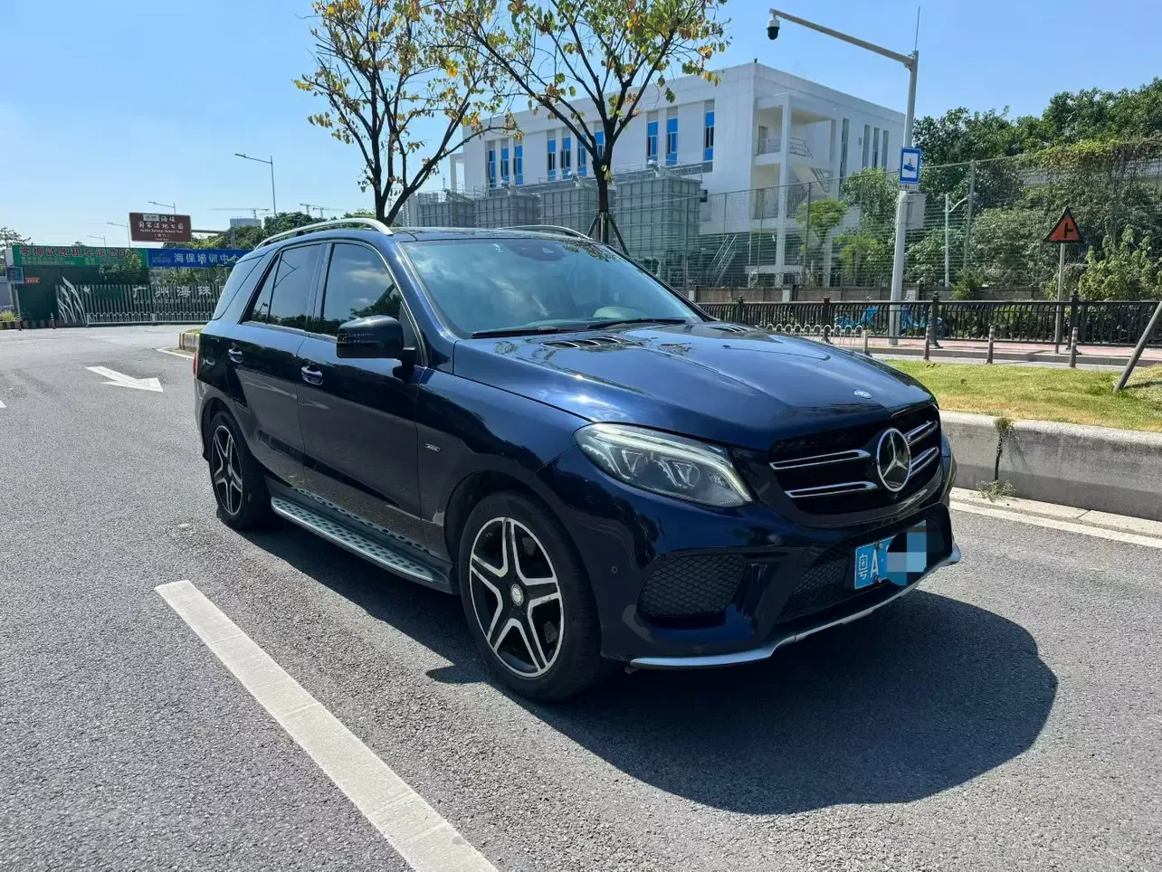 Mercedes-Benz GLE (Imported)