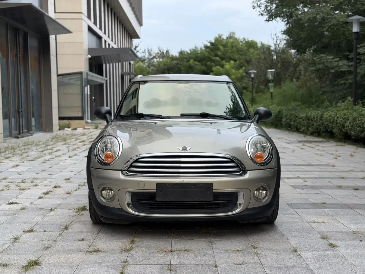 MINI CLUBMAN