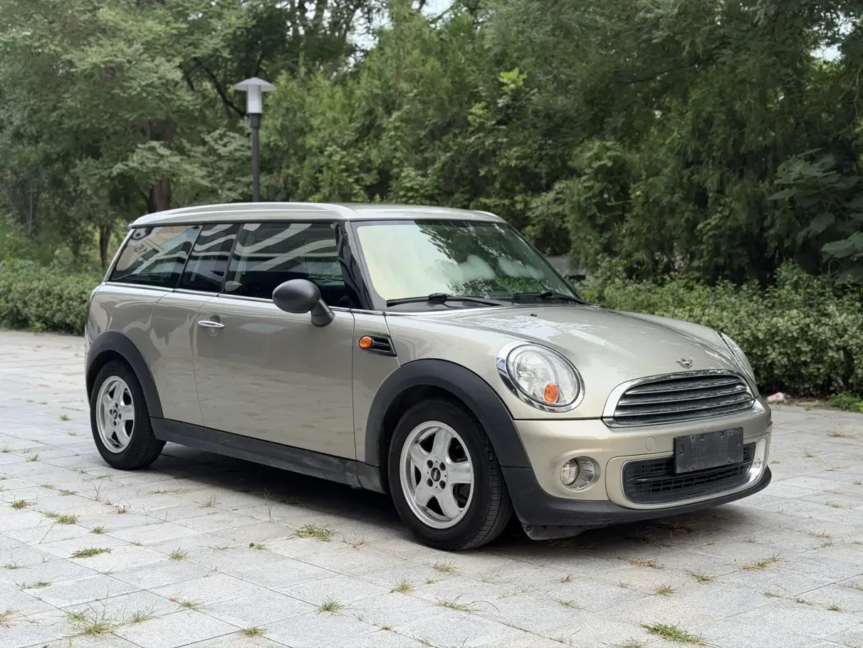 MINI CLUBMAN
