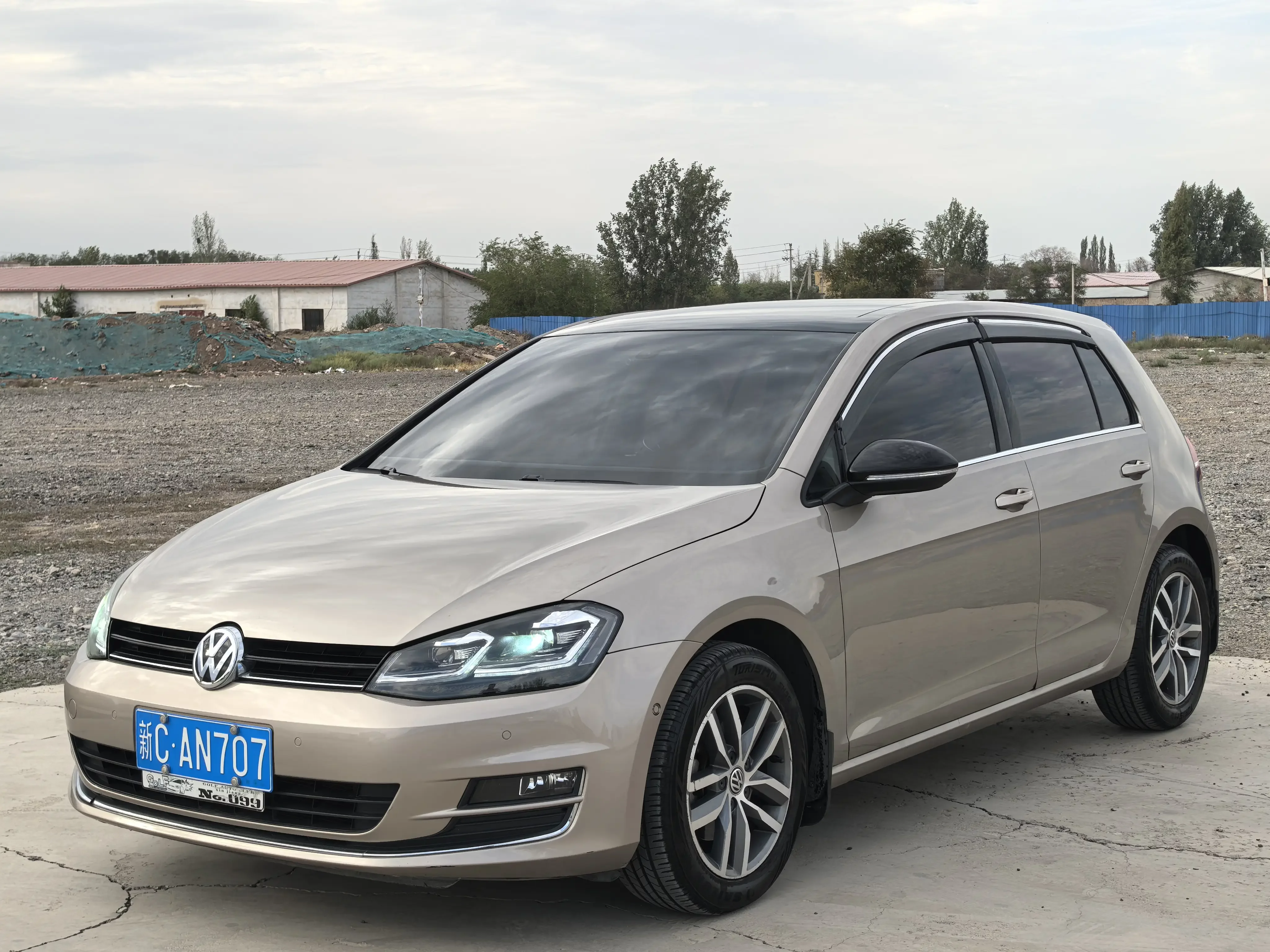Volkswagen golf