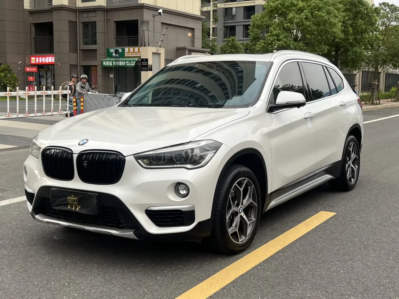 BMW X1