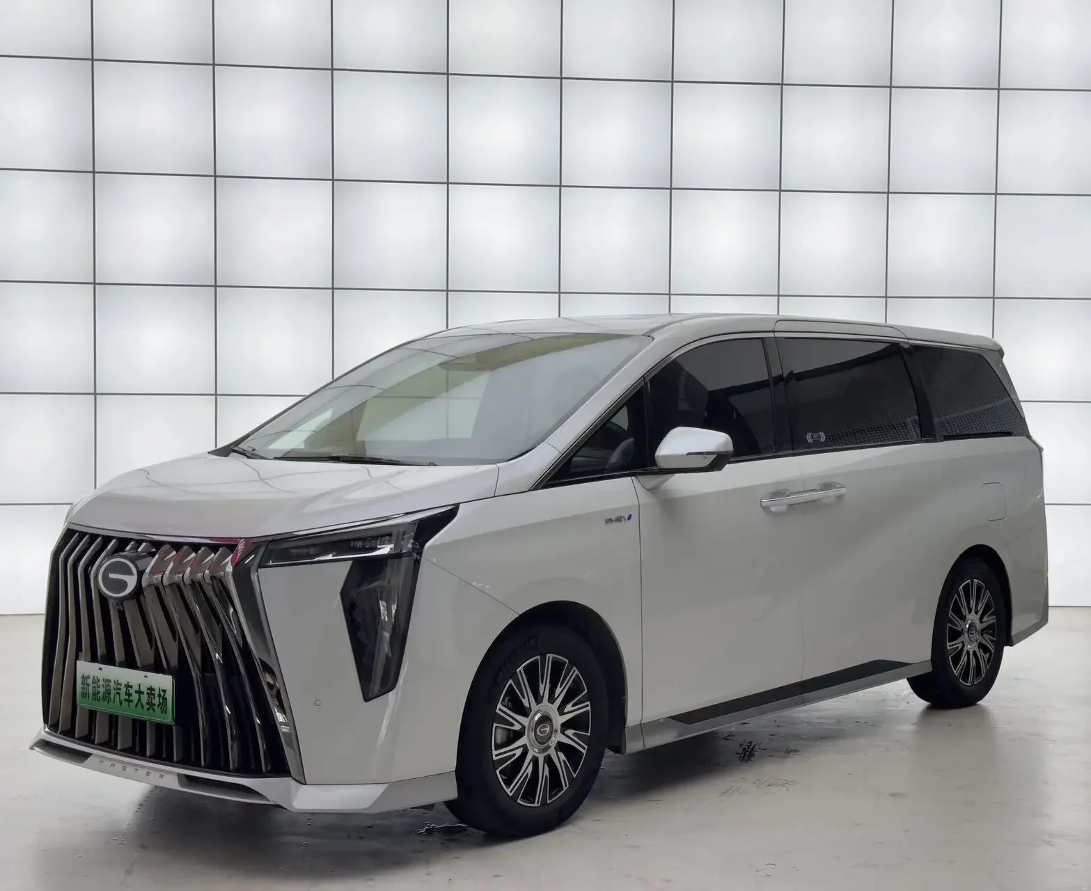 GAC Trumpchi E9 PHEV