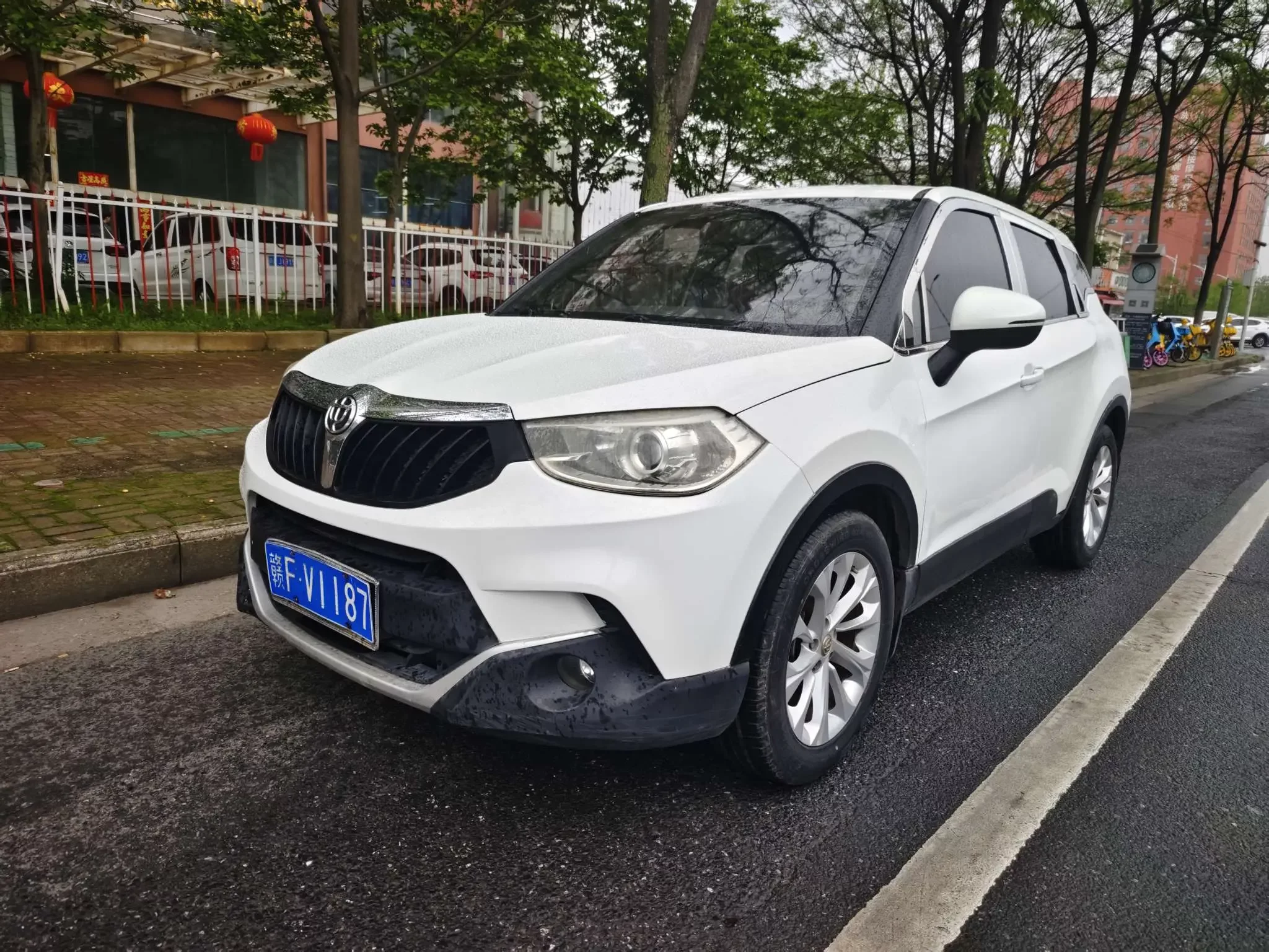 Brilliance China V3