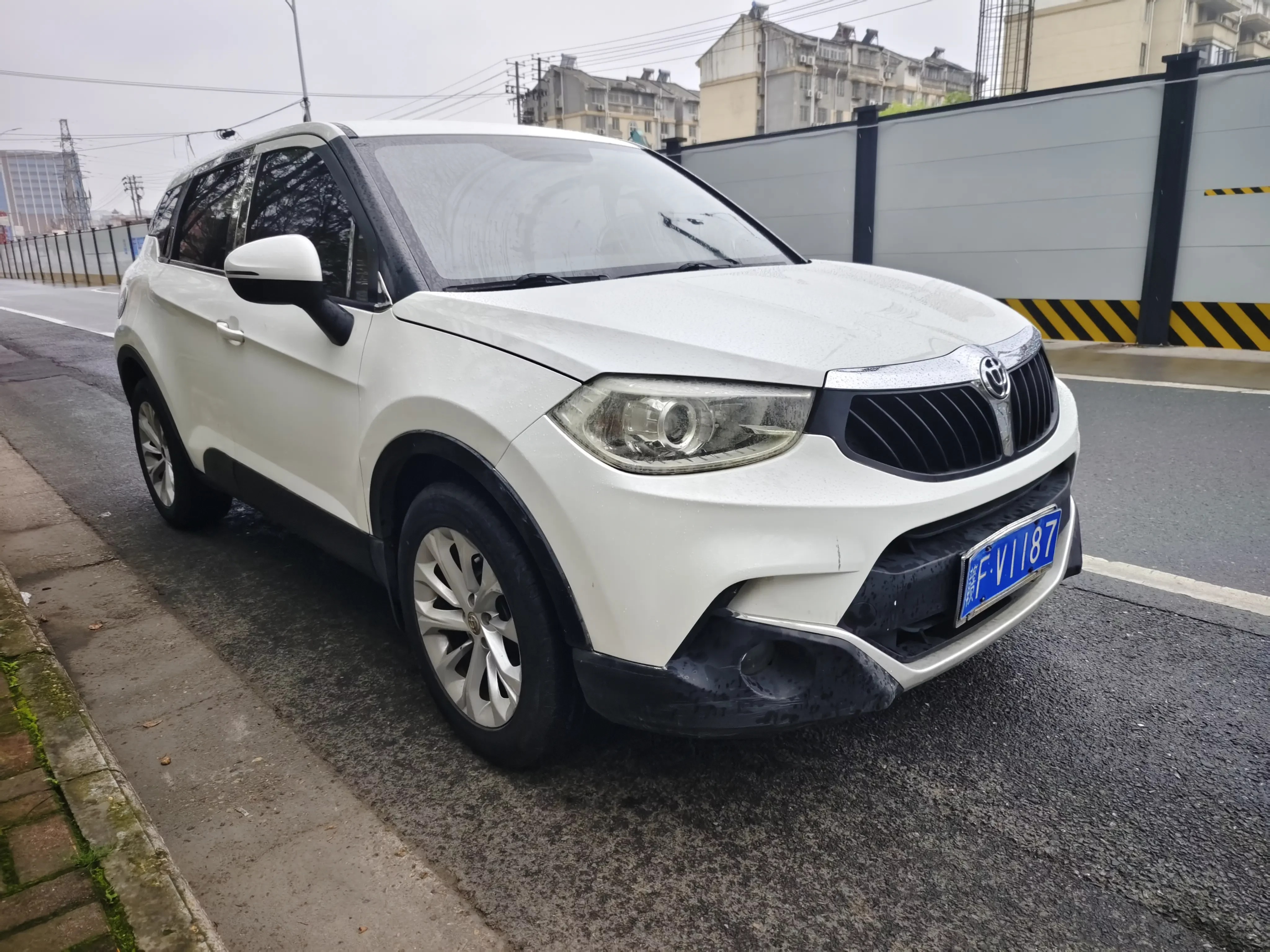 Brilliance China V3