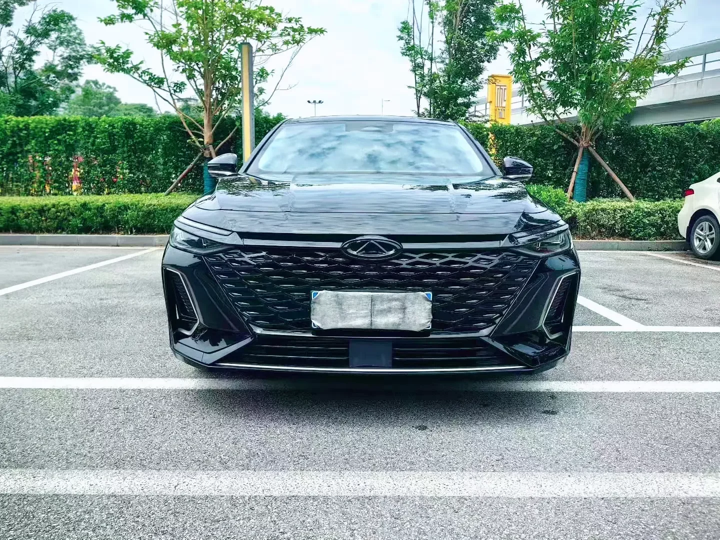 Chery Arrizo 8