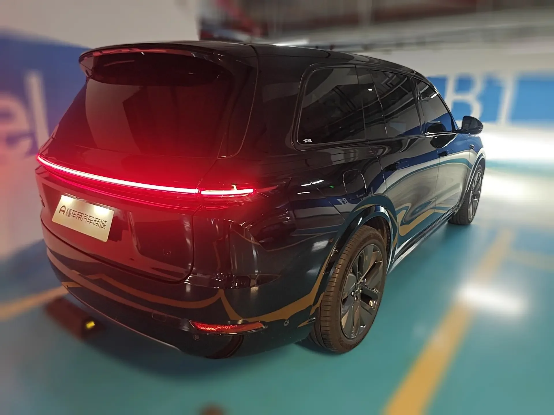 Li L9 (Ideal L9)