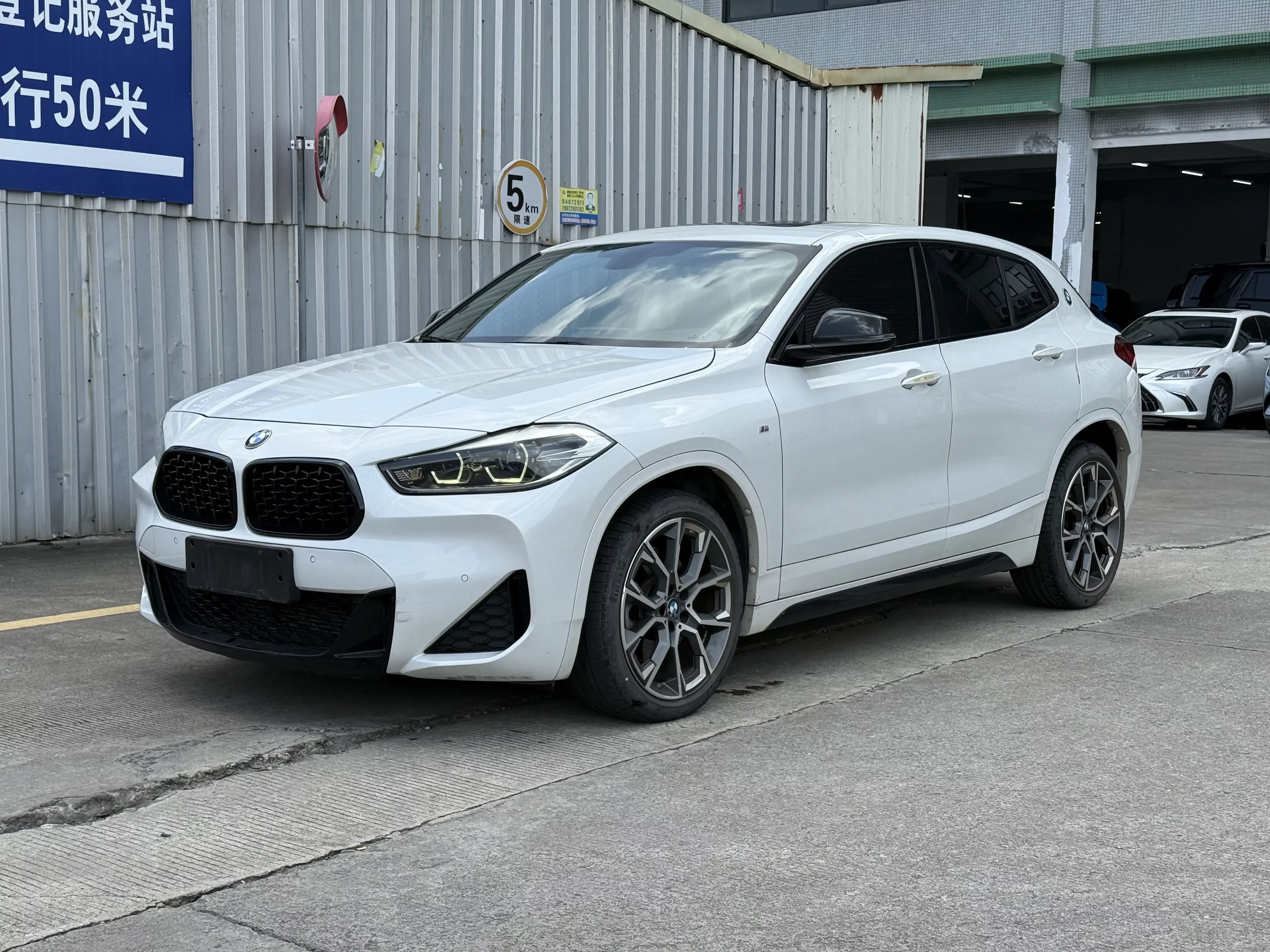 BMW X2