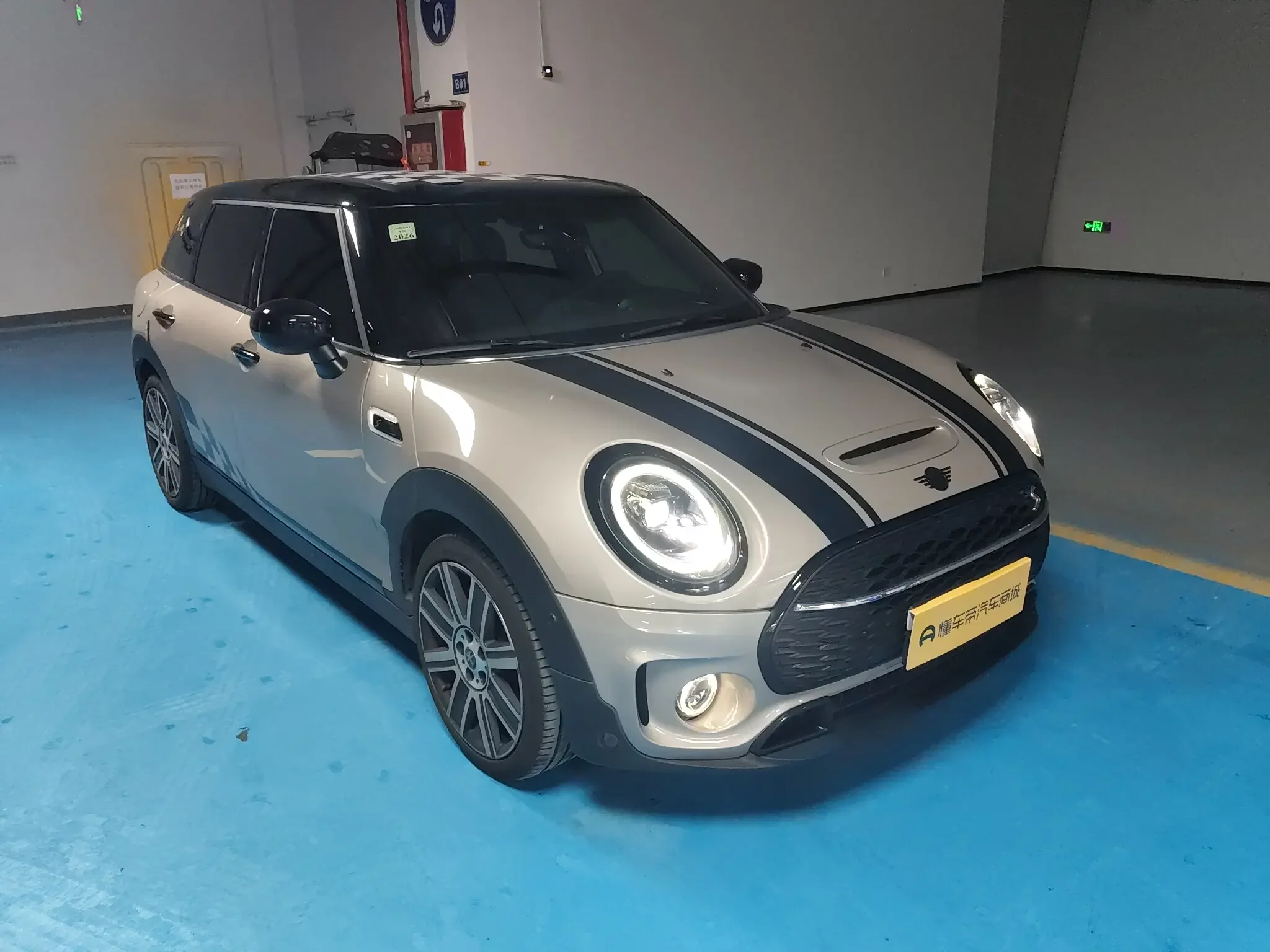 MINI CLUBMAN