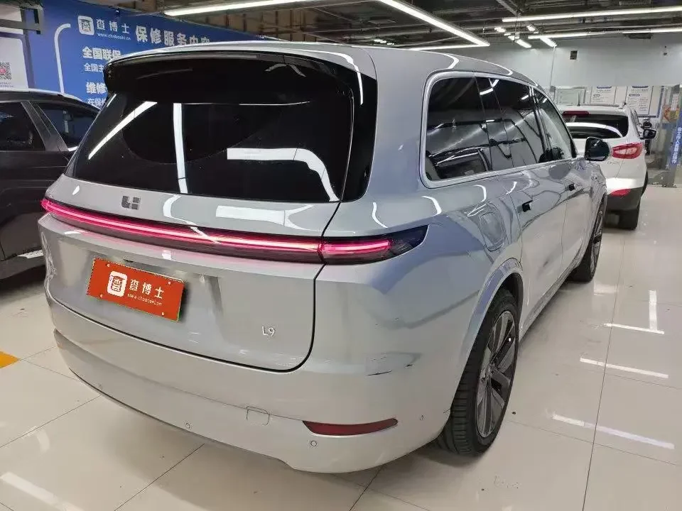 Li L9 (Ideal L9)