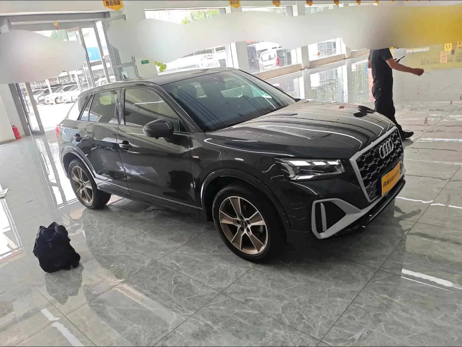 Audi Q2L