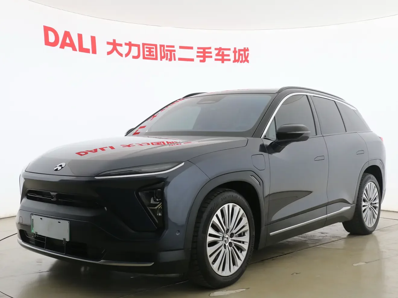 NIO ES6