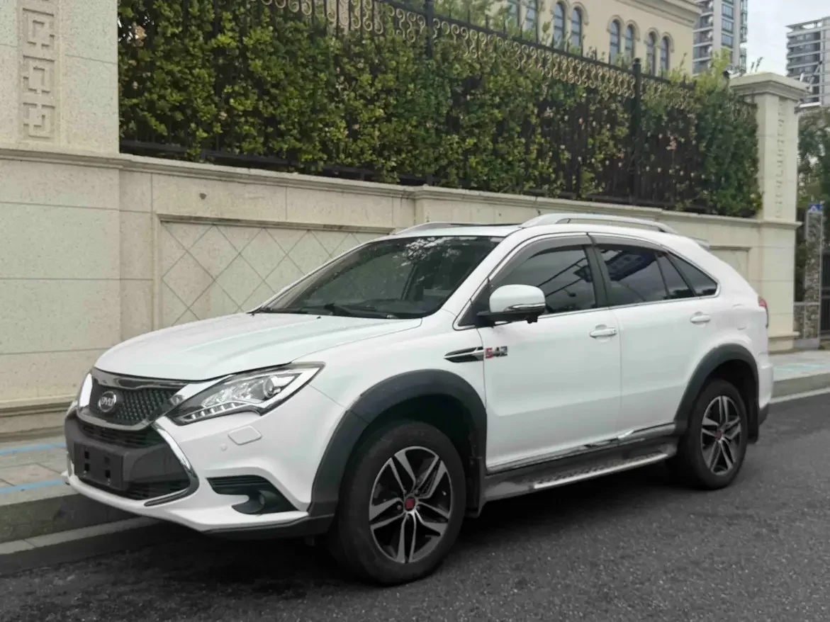 BYD Tang DM