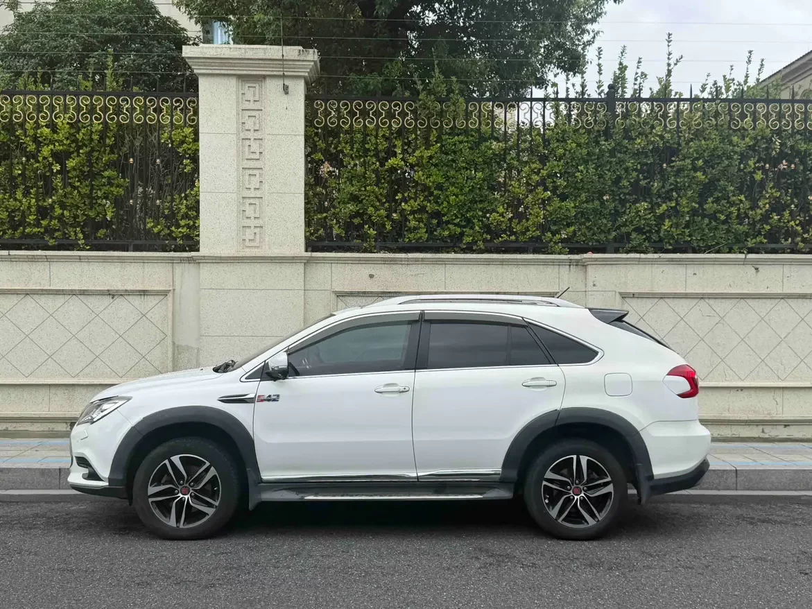 BYD Tang DM
