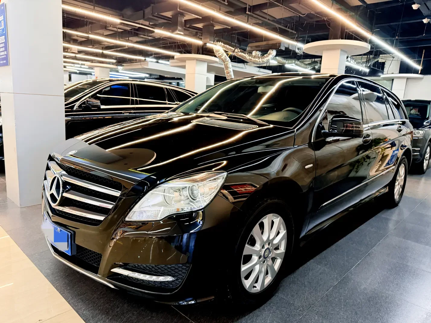 Mercedes-Benz R-Class