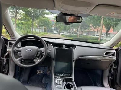 Ford Taurus