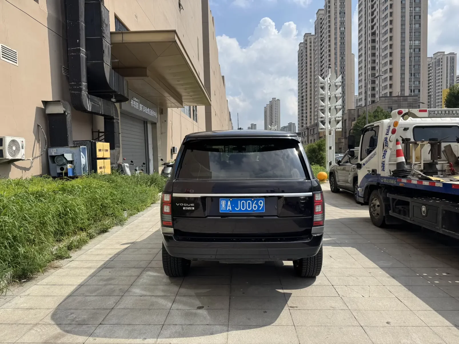 Land Rover range rover