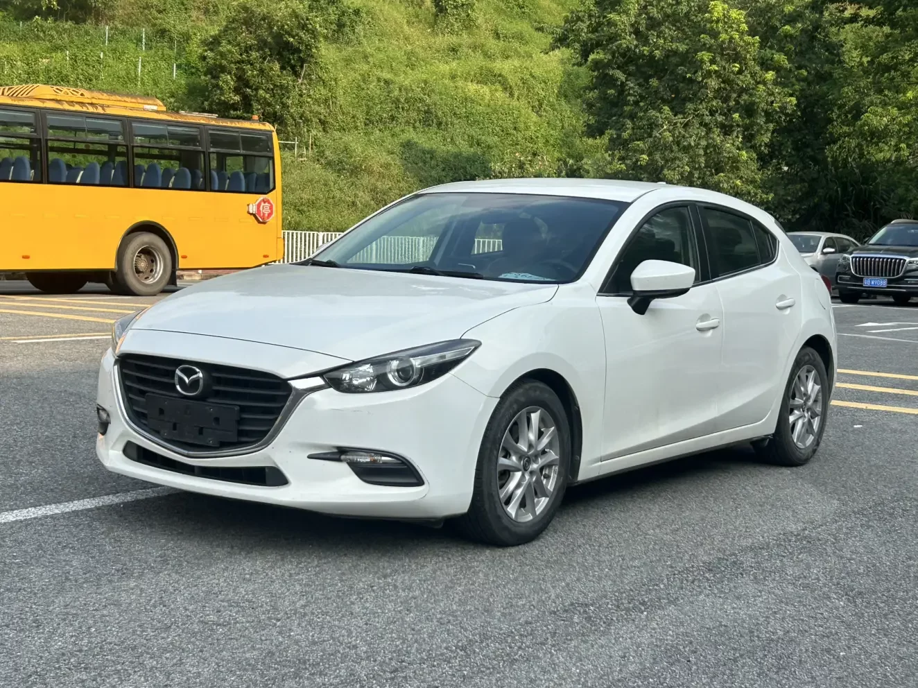 Mazda Axela (3)