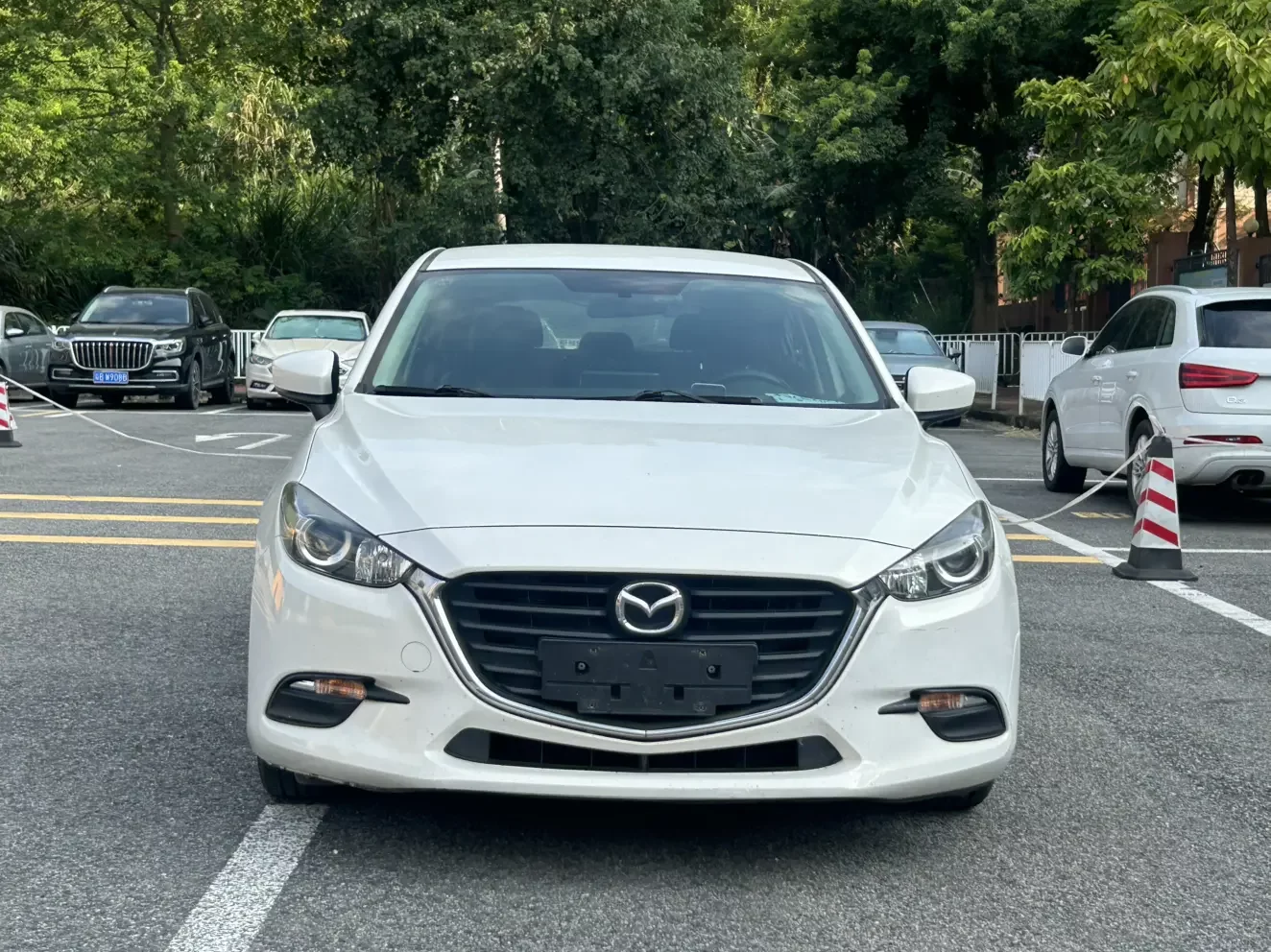 Mazda Axela (3)