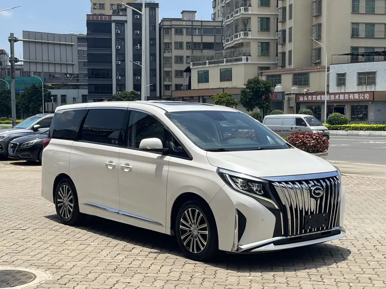 GAC Trumpchi M8