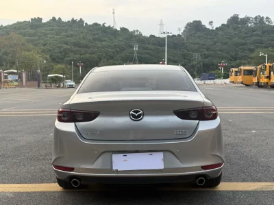 Mazda 3