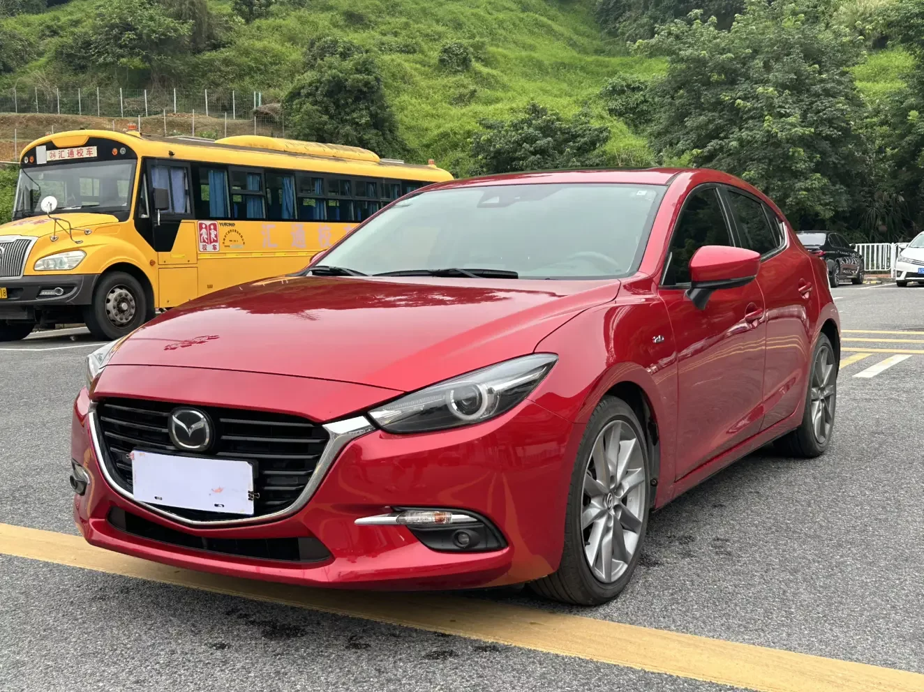Mazda Axela (3)