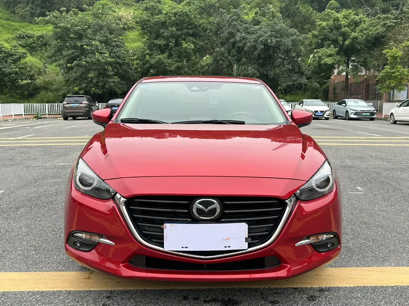 Mazda Axela (3)