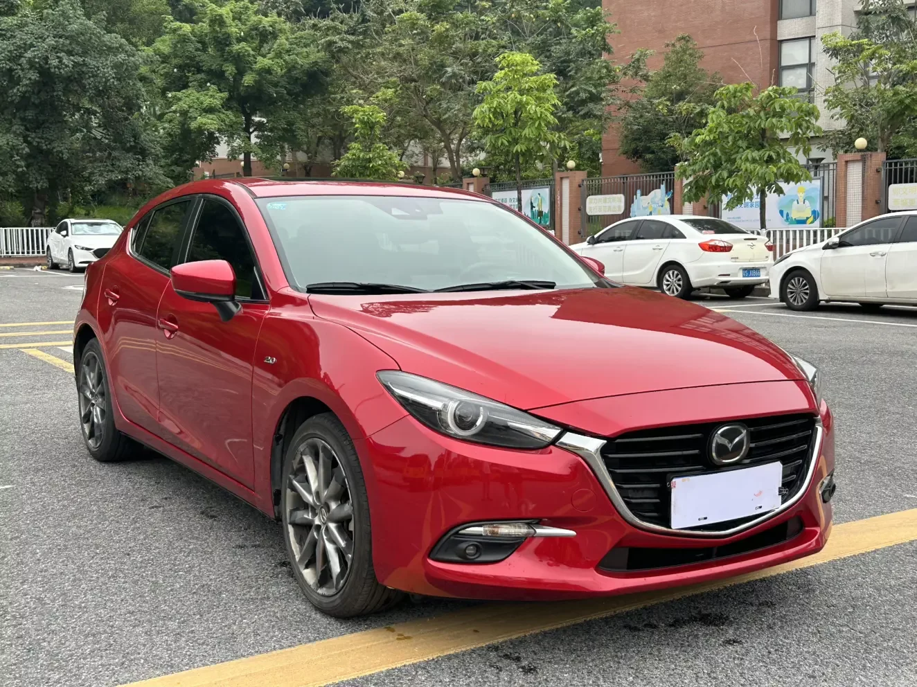 Mazda Axela (3)