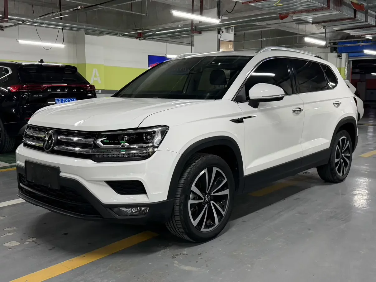 Volkswagen Tharu
