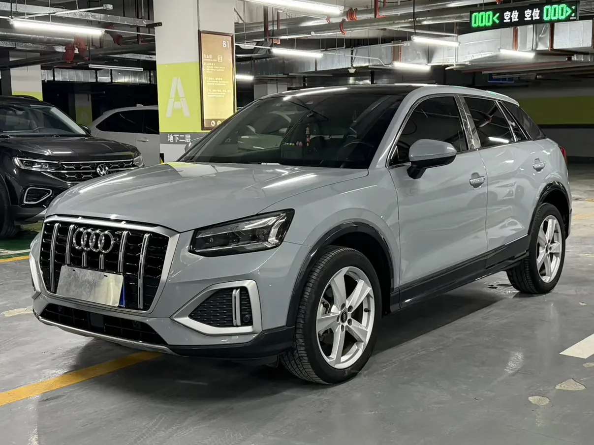 Audi Q2L