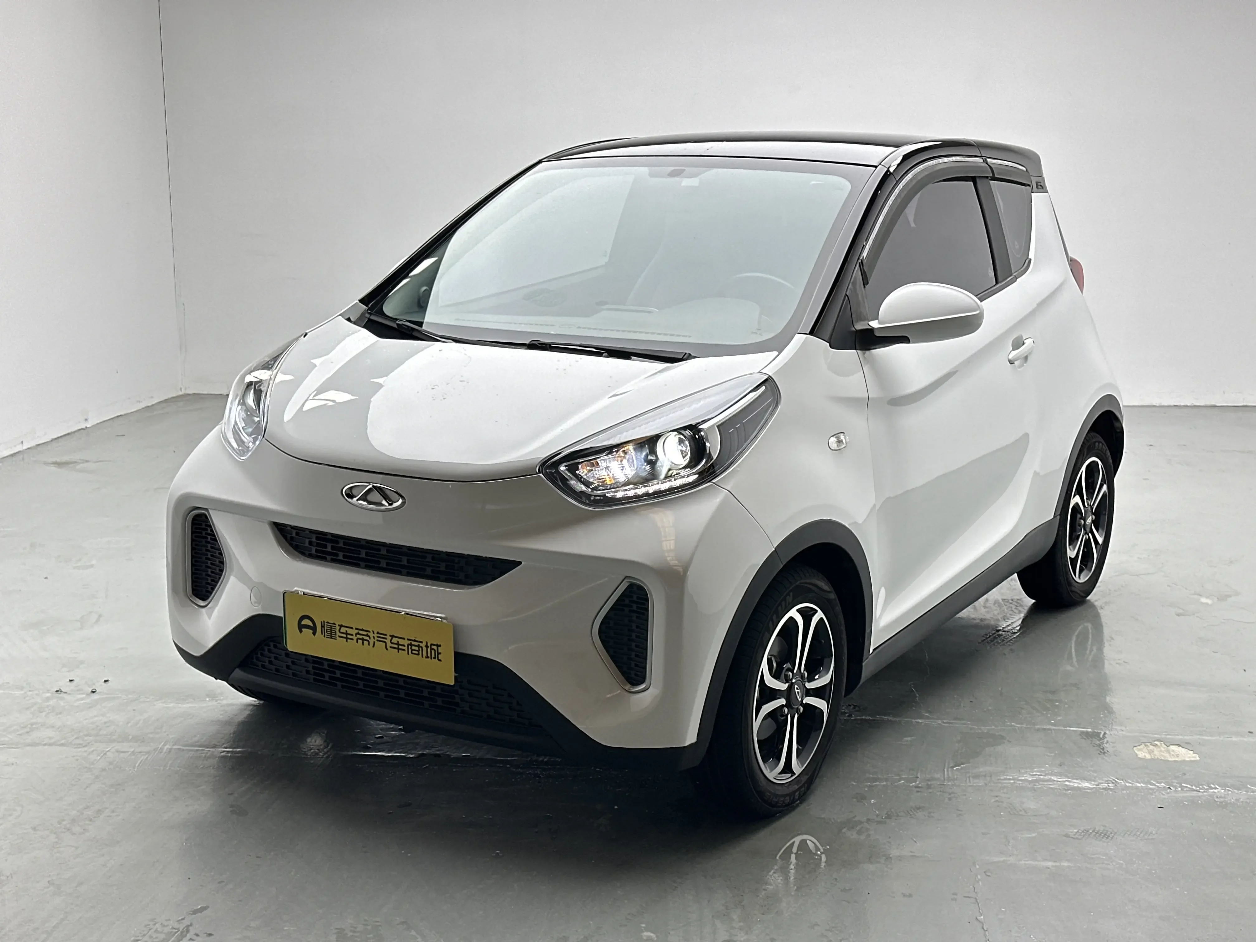Chery QQ eQ1 (little ant)