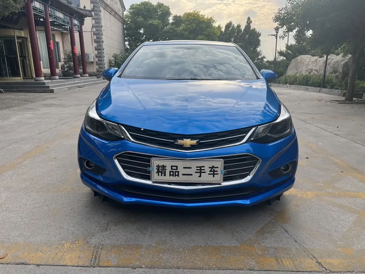 Chevrolet Monza (Cruze)