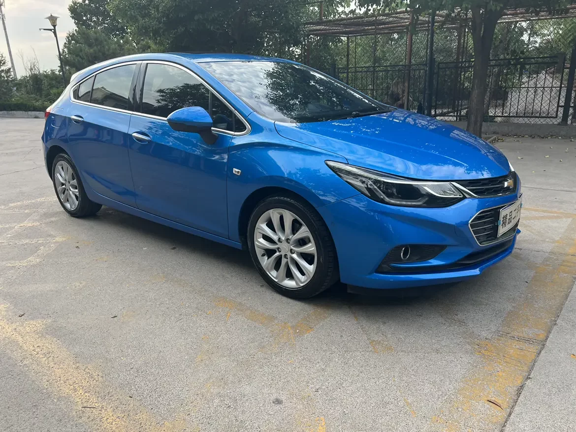 Chevrolet Monza (Cruze)