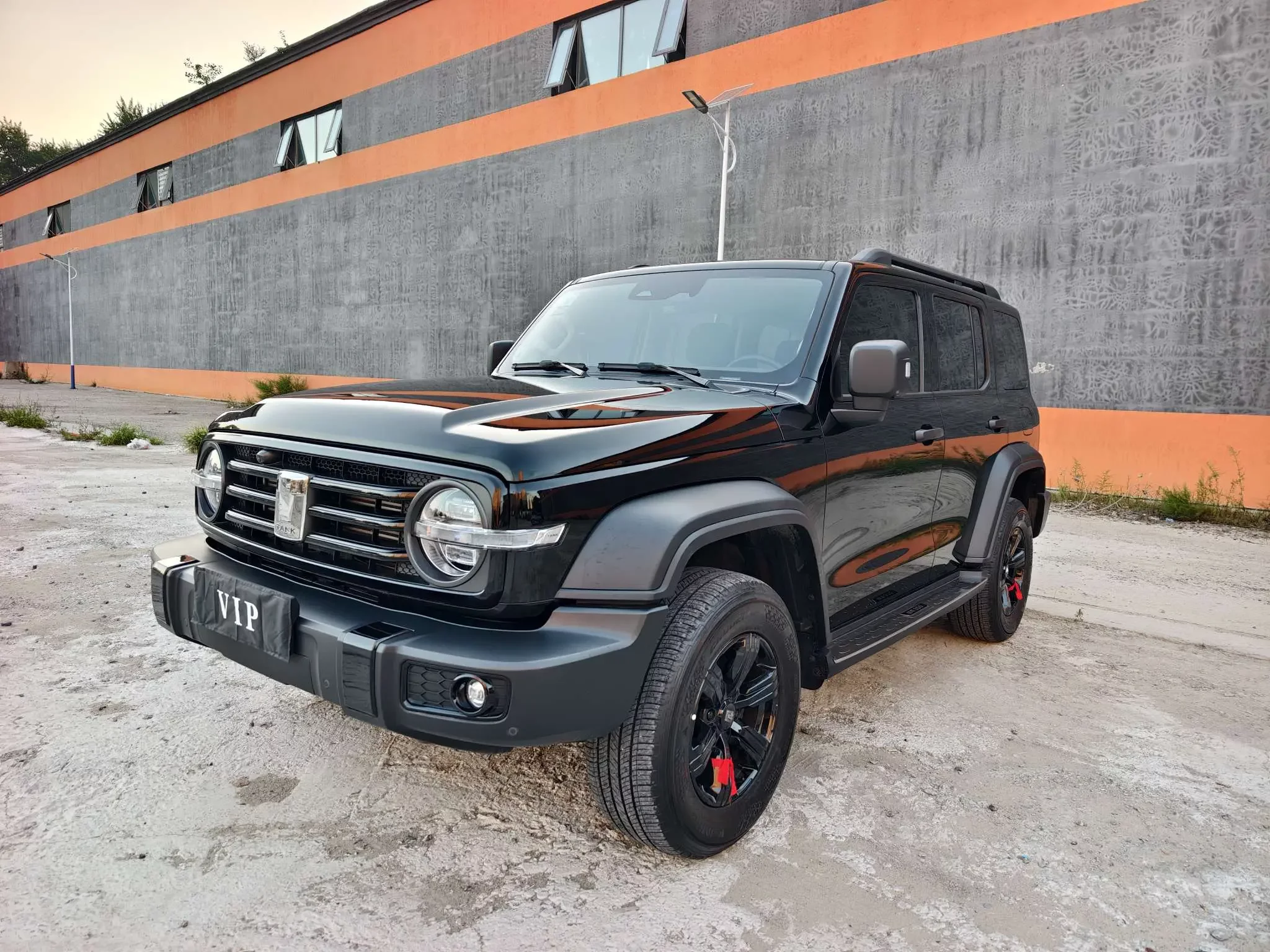 Tank 300