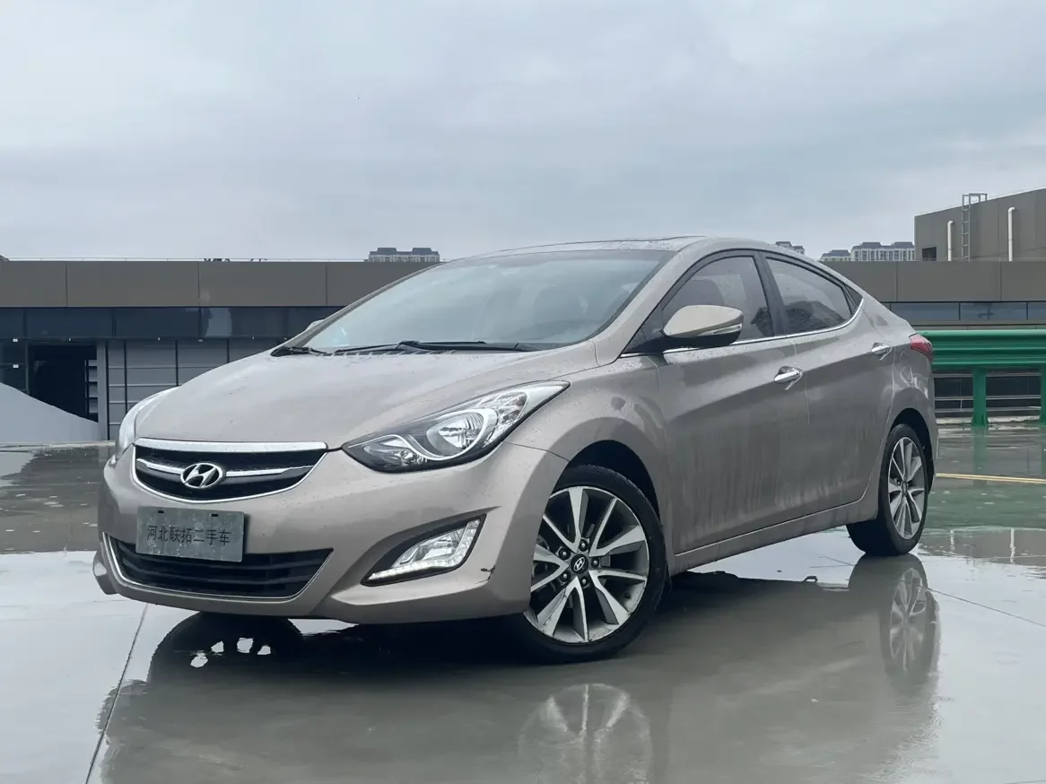 Hyundai Elantra