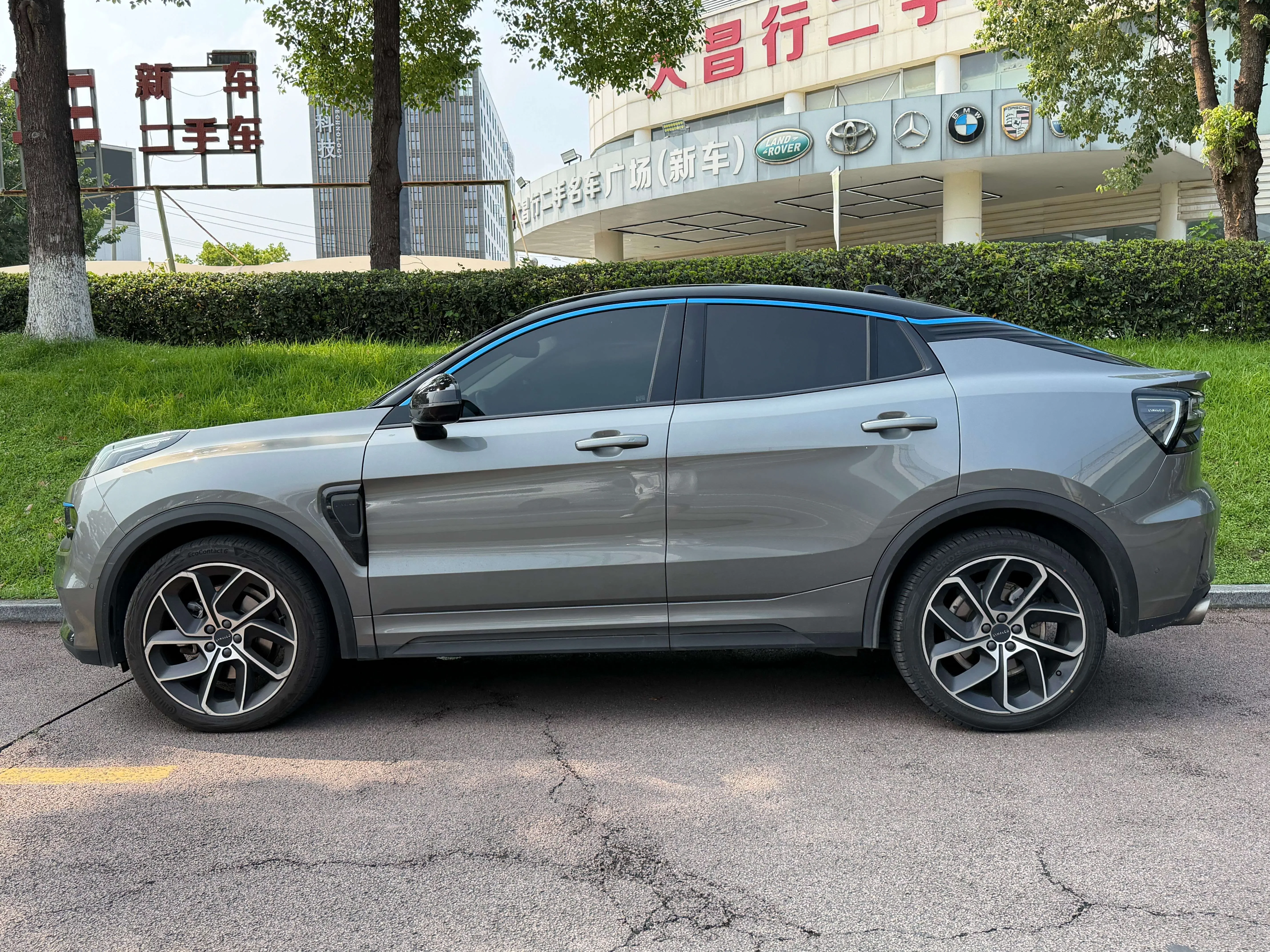 Lynk & Co 05