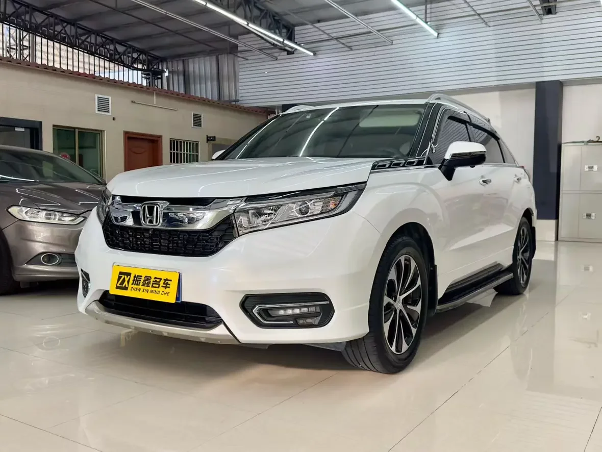 Honda Avancier (Crown Road)