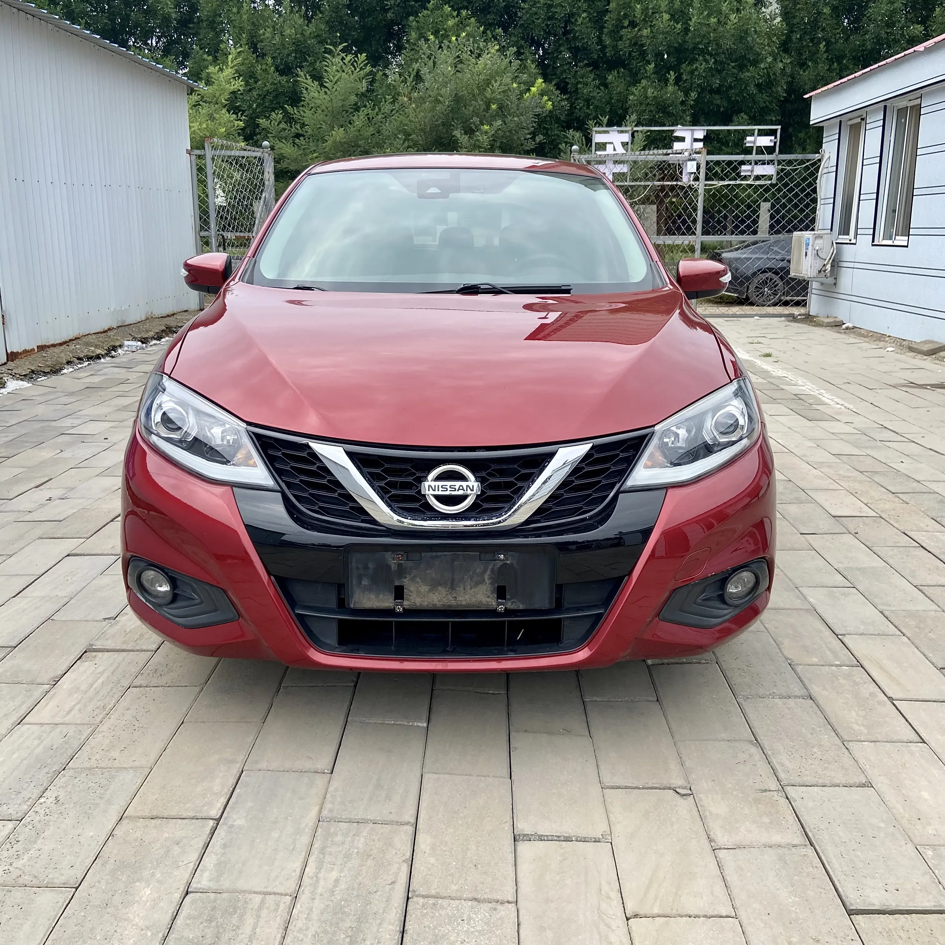 Nissan Tiida