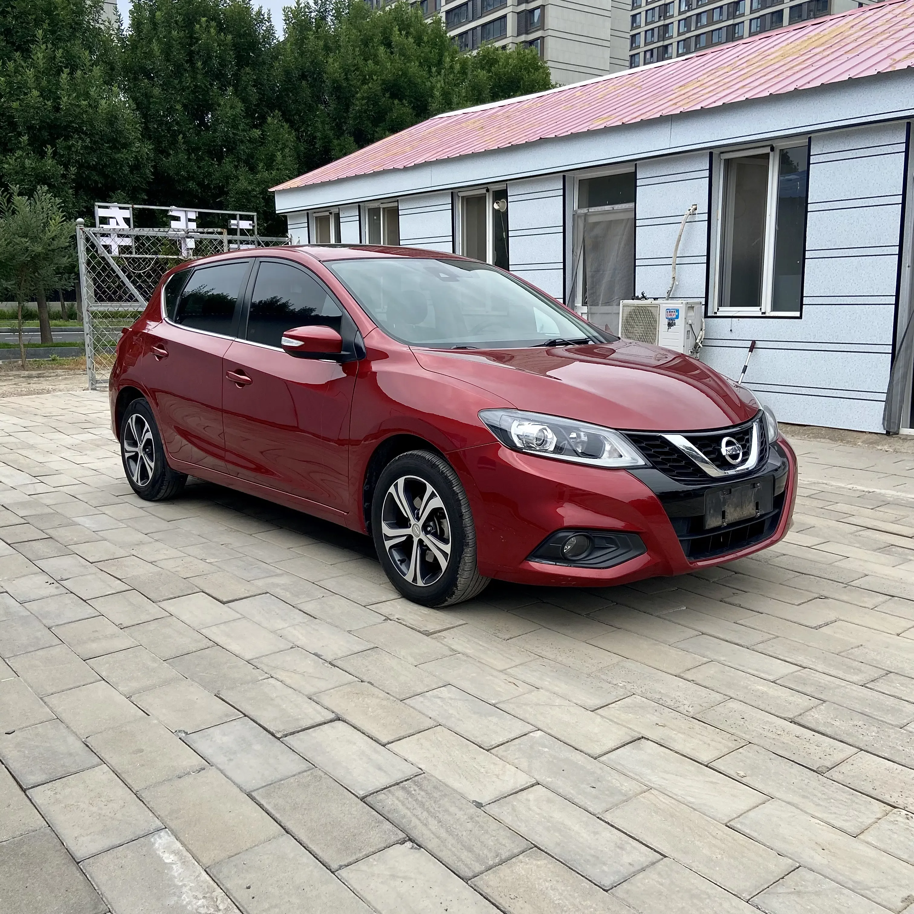 Nissan Tiida