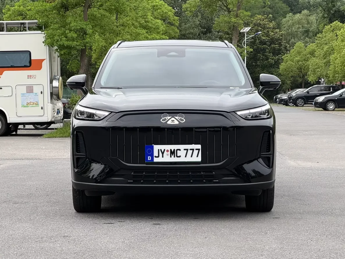 Chery Fengyun T9